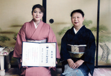 中村聖子さんが、準師範のお免状を取得されました。