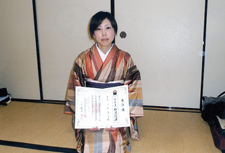 小野真弓さんが参級のお免状を取得されました。