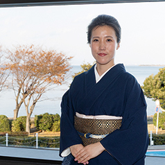 着せ付け振袖相生結び之部・着せ付け振袖ふくら雀之部